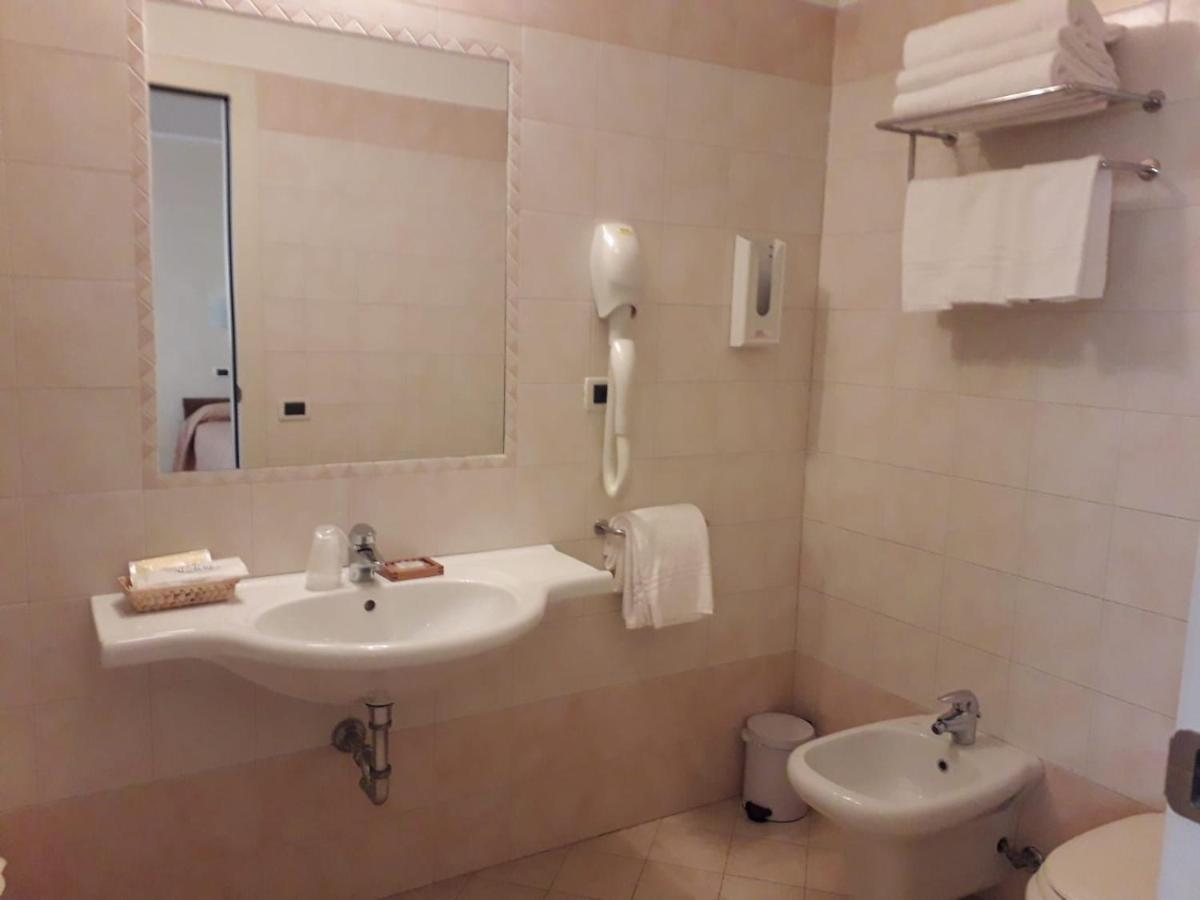 Albergo Ristorante Campanile Azzurro Villafranca Padovana Экстерьер фото