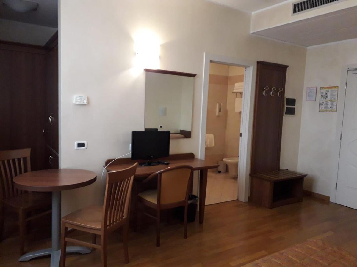 Albergo Ristorante Campanile Azzurro Villafranca Padovana Экстерьер фото